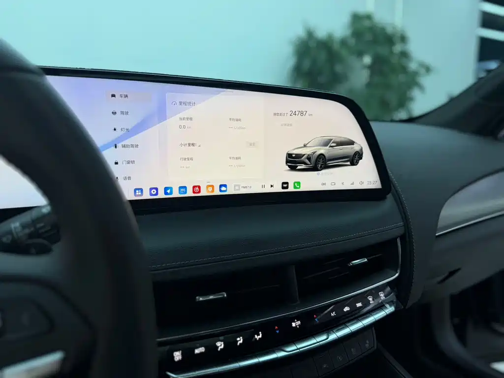 Cadillac CT5 — миниатюра 10