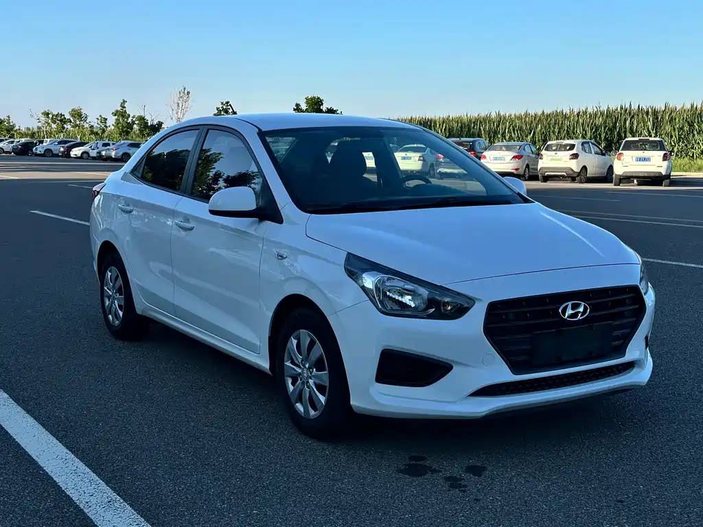 Hyundai Verna — миниатюра 3