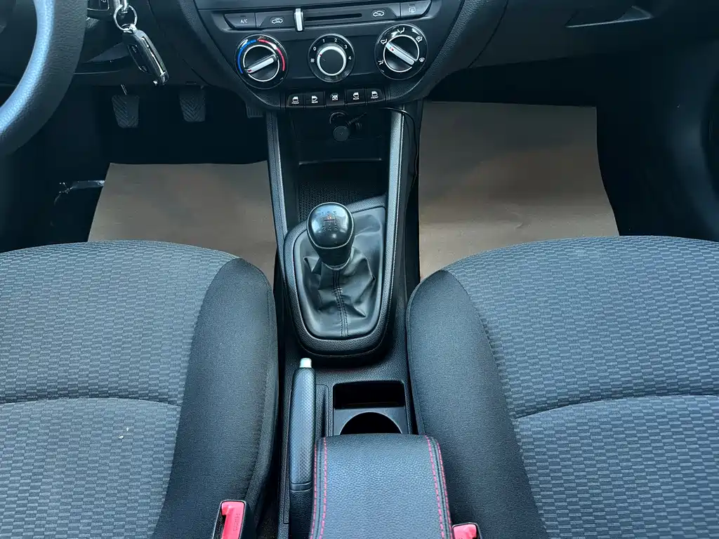 Hyundai Verna — миниатюра 16