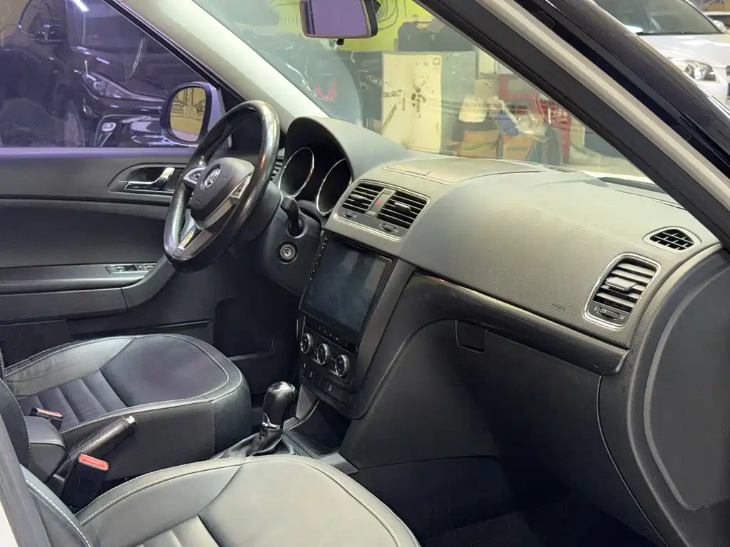 Skoda Yeti — миниатюра 24