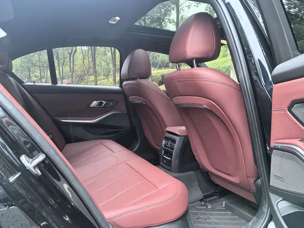 BMW 3 Series — миниатюра 11