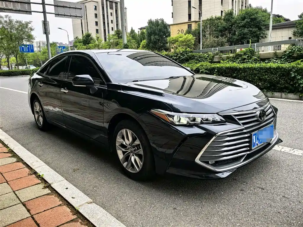 TOYOTA ASIAN DRAGON