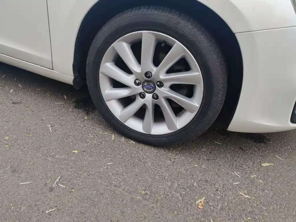 Volvo S60 — миниатюра 8