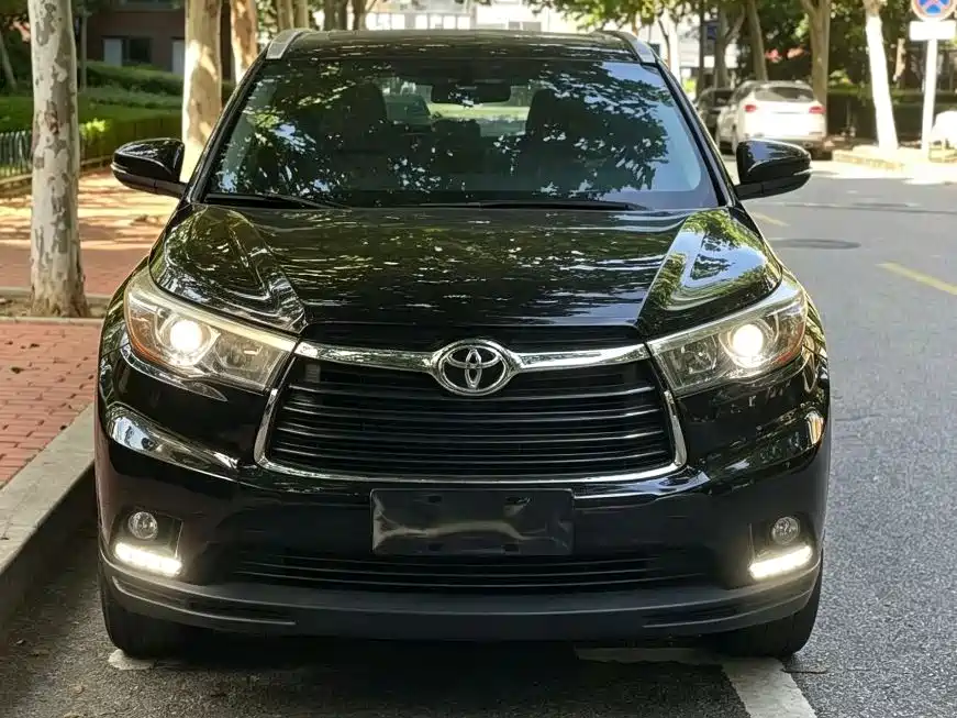 Toyota Highlander — миниатюра 2