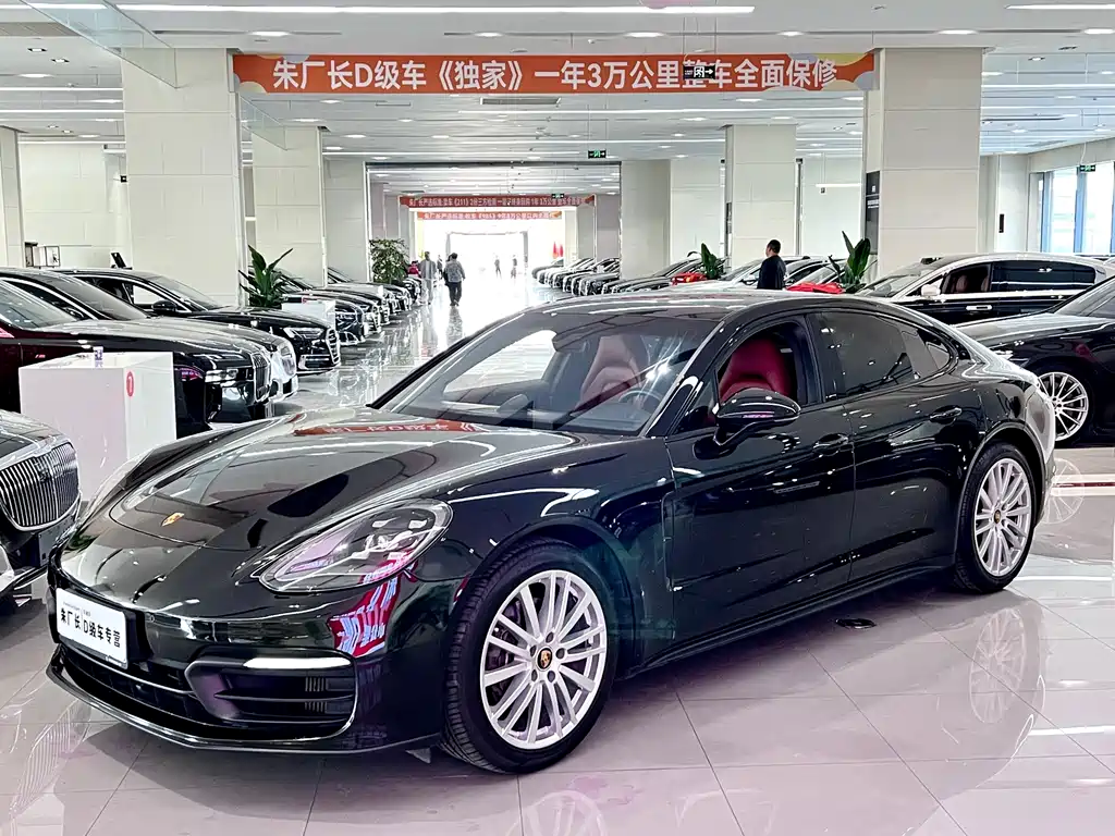 Porsche Panamera 2023