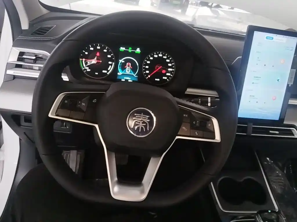 BYD Qin NEV — миниатюра 11