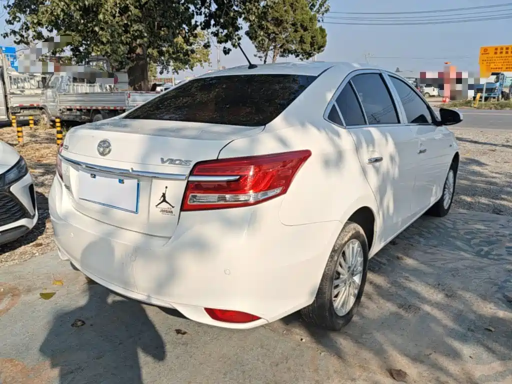 Toyota Vios — миниатюра 7
