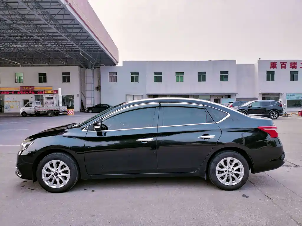 Nissan Sylphy — миниатюра 8