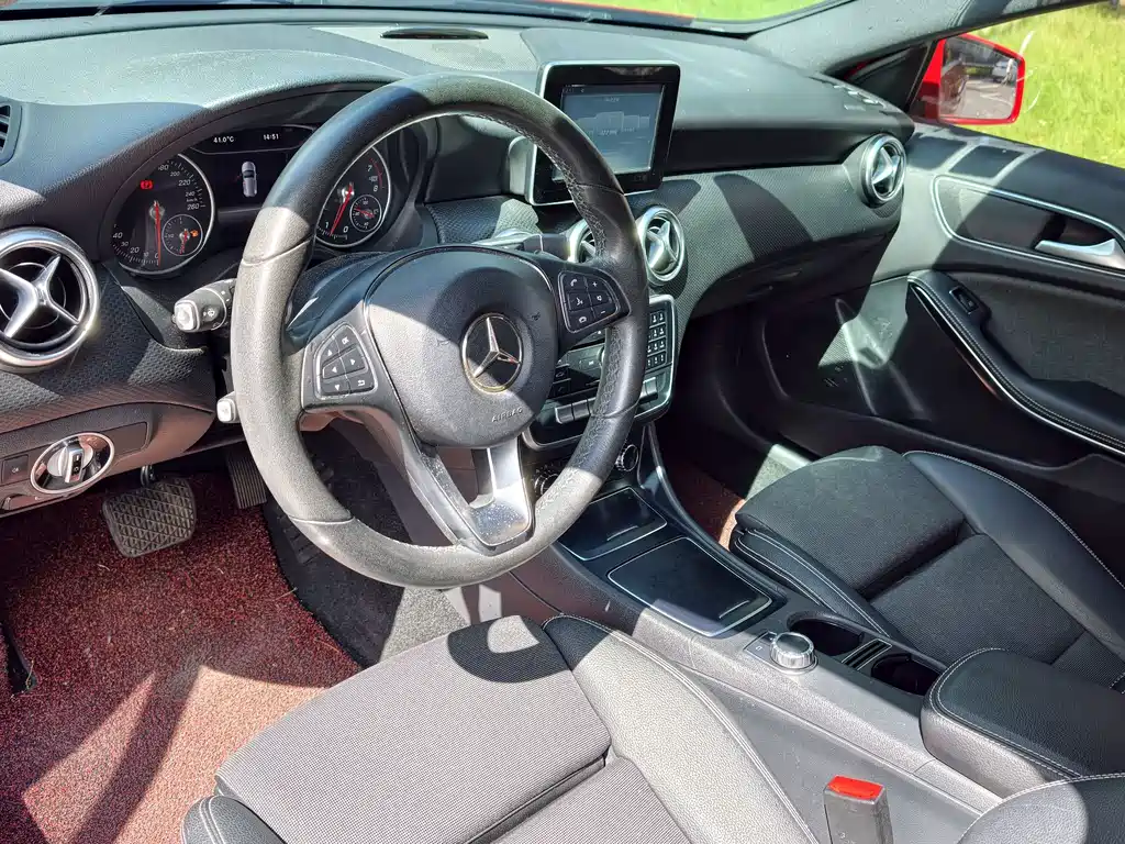Mercedes-Benz A-Class (Import) — миниатюра 10