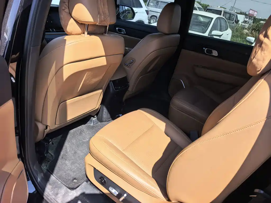 Li Auto Li ONE — миниатюра 6