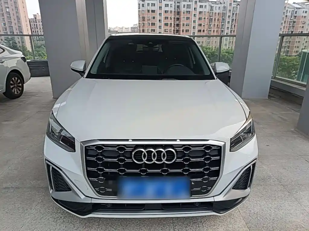 Audi Q2L — миниатюра 3