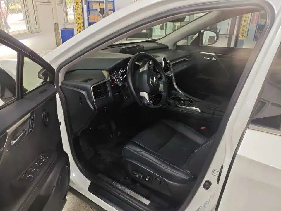 Lexus RX — миниатюра 8