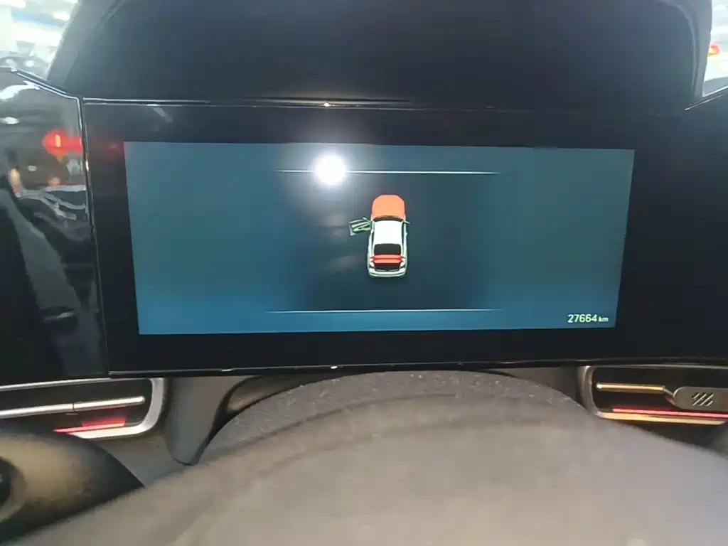 Hyundai Elantra — миниатюра 12