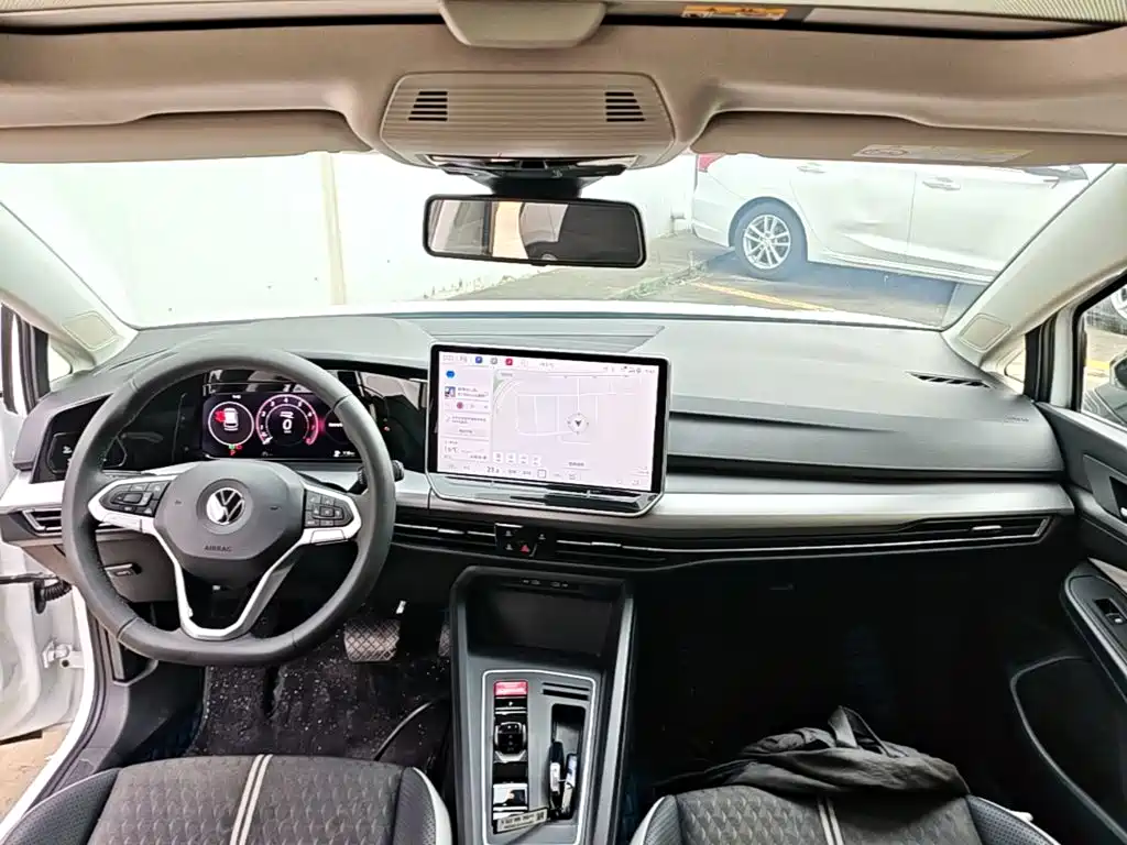 Volkswagen Golf — миниатюра 10