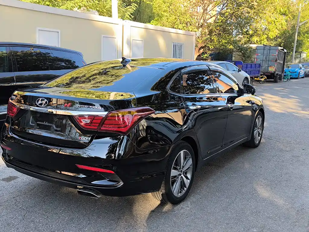 Hyundai Mistra — миниатюра 3