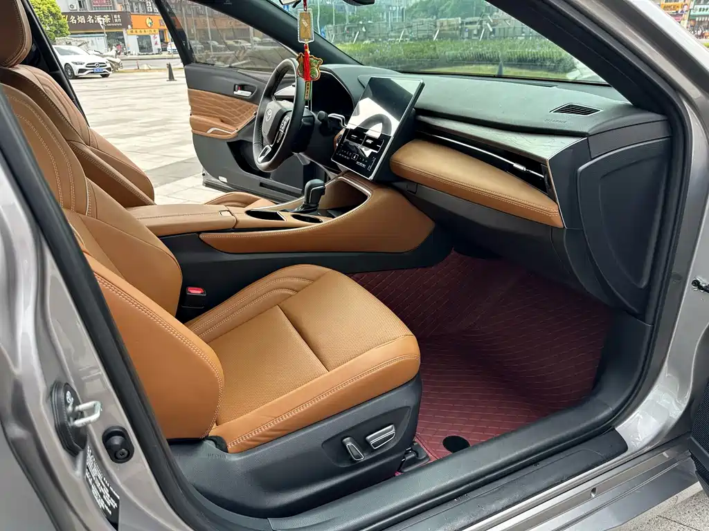 Toyota Avalon — миниатюра 12
