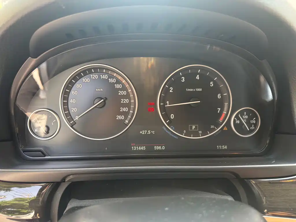 BMW 5 Series — миниатюра 7