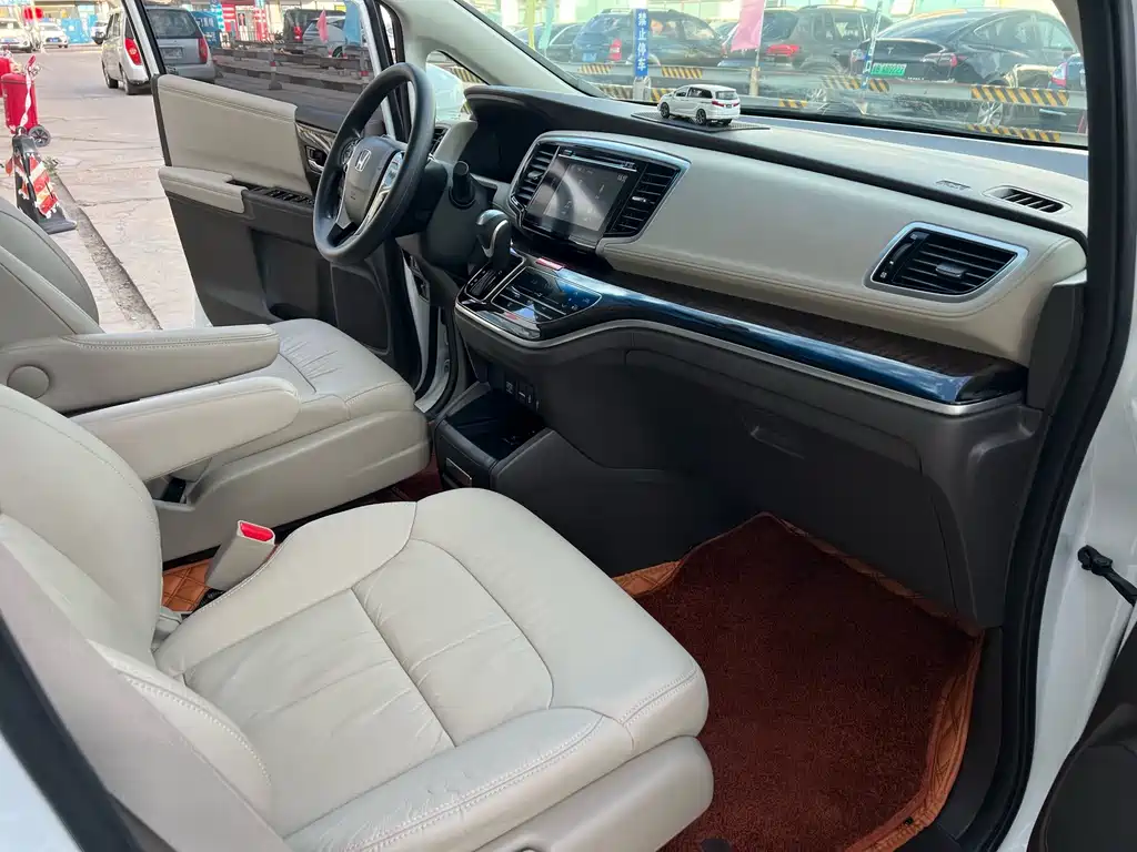 Honda Odyssey — миниатюра 14