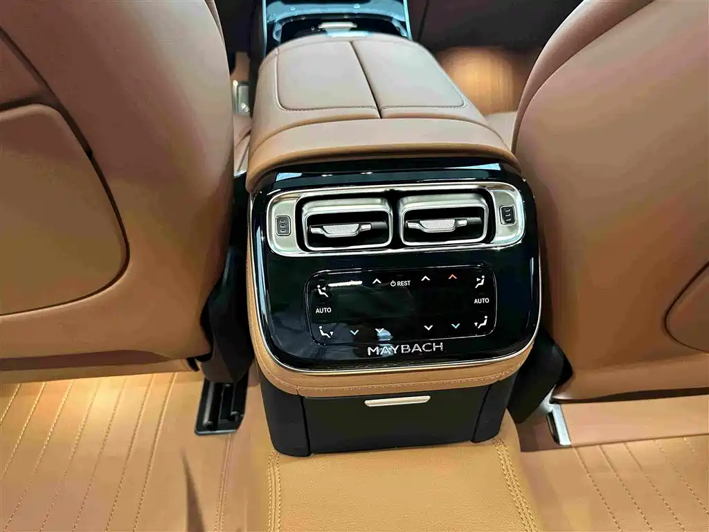 Mercedes-Benz S-Class — миниатюра 13