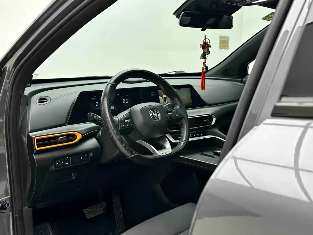 Changan UNI-T — миниатюра 8
