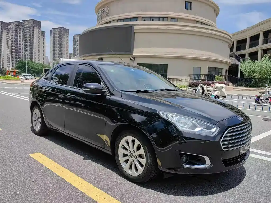 Ford Escort — миниатюра 3