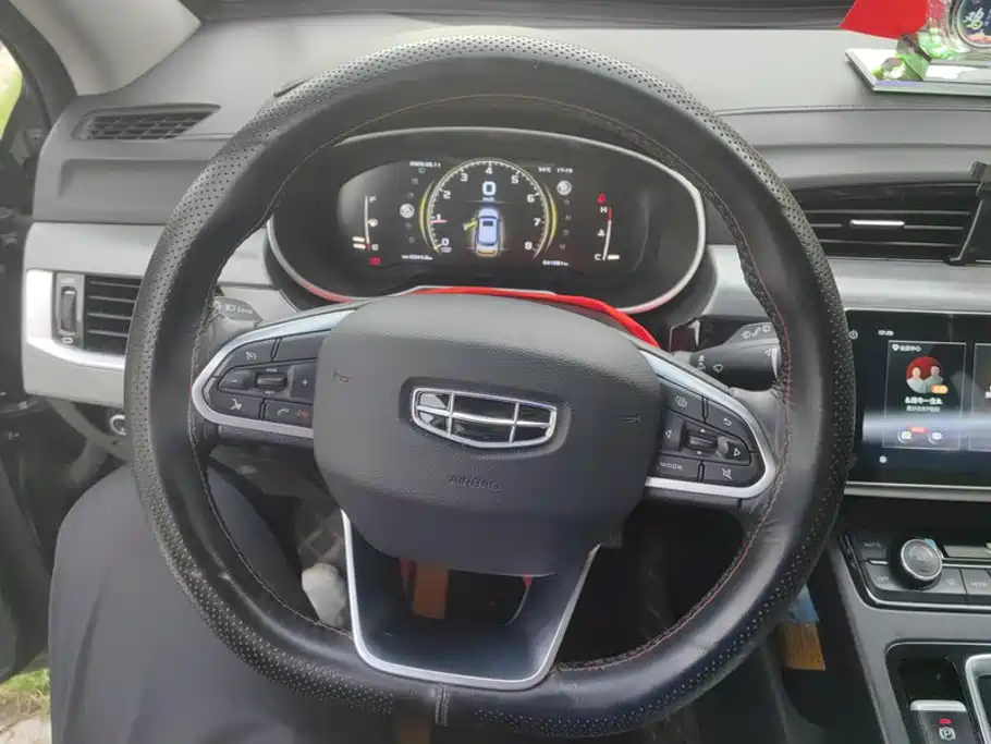Geely Boyue — миниатюра 15