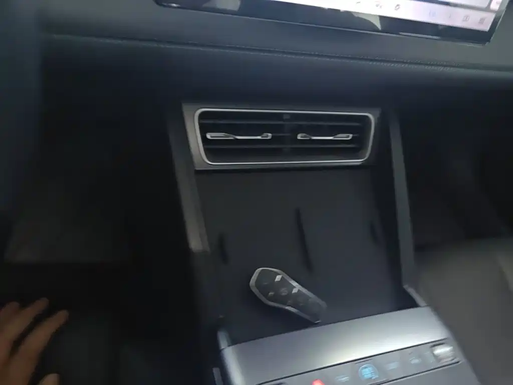 BYD Qin L — миниатюра 14