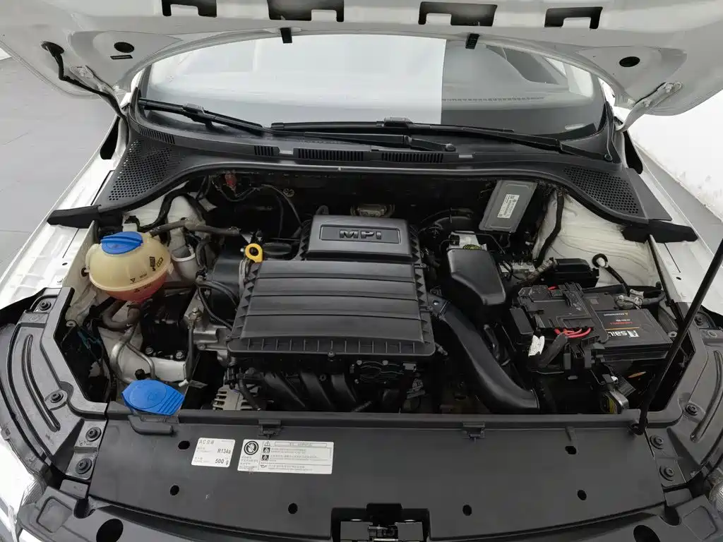 Skoda Rapid — миниатюра 6