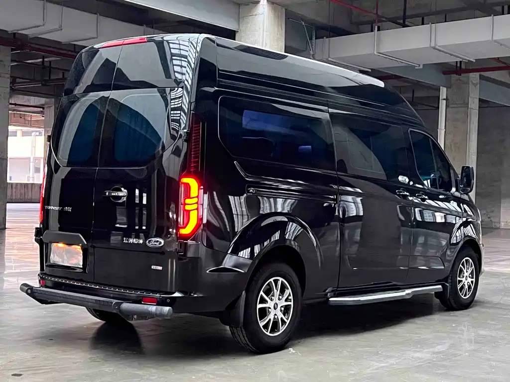 Ford Transit — миниатюра 2
