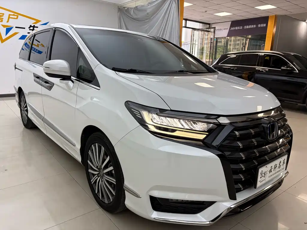 Honda Elysion — миниатюра 3