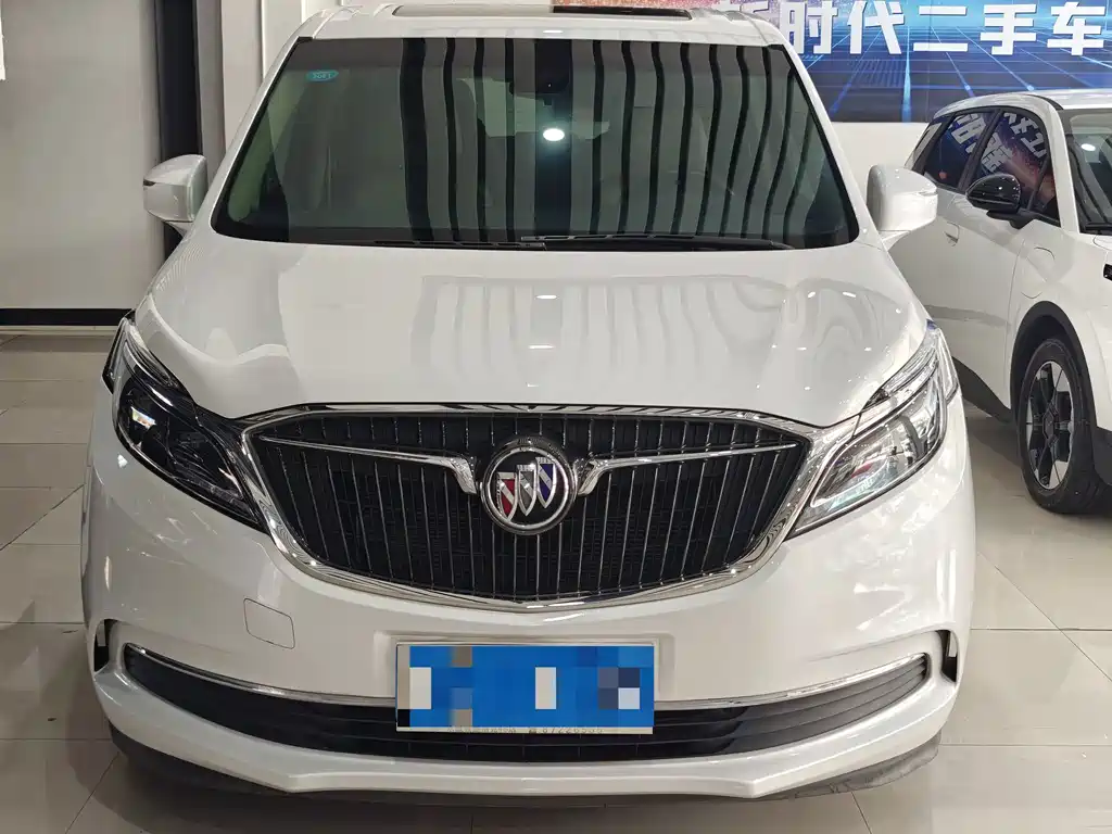 Buick GL8 — миниатюра 2
