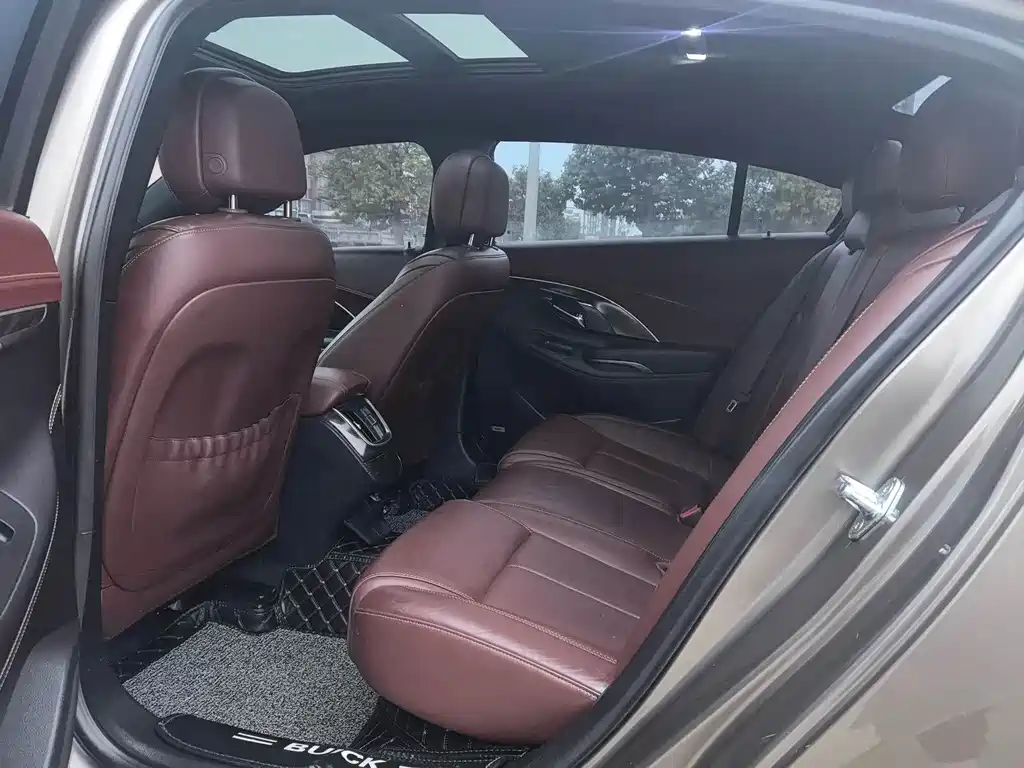 Buick LaCrosse — миниатюра 7