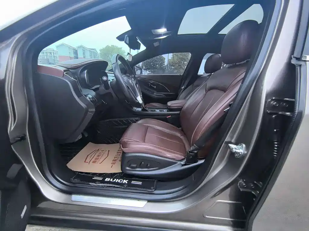 Buick LaCrosse — миниатюра 12