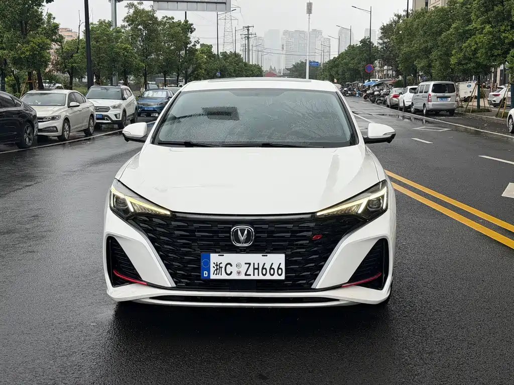 Changan Eado — миниатюра 2