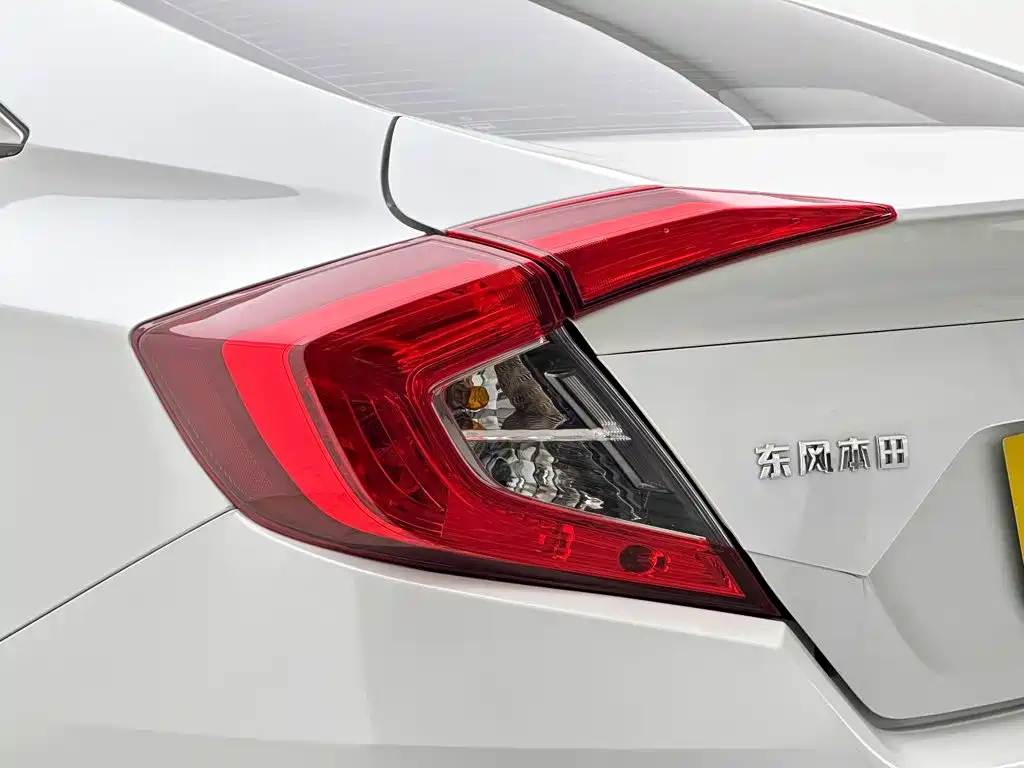 Honda Civic — миниатюра 28