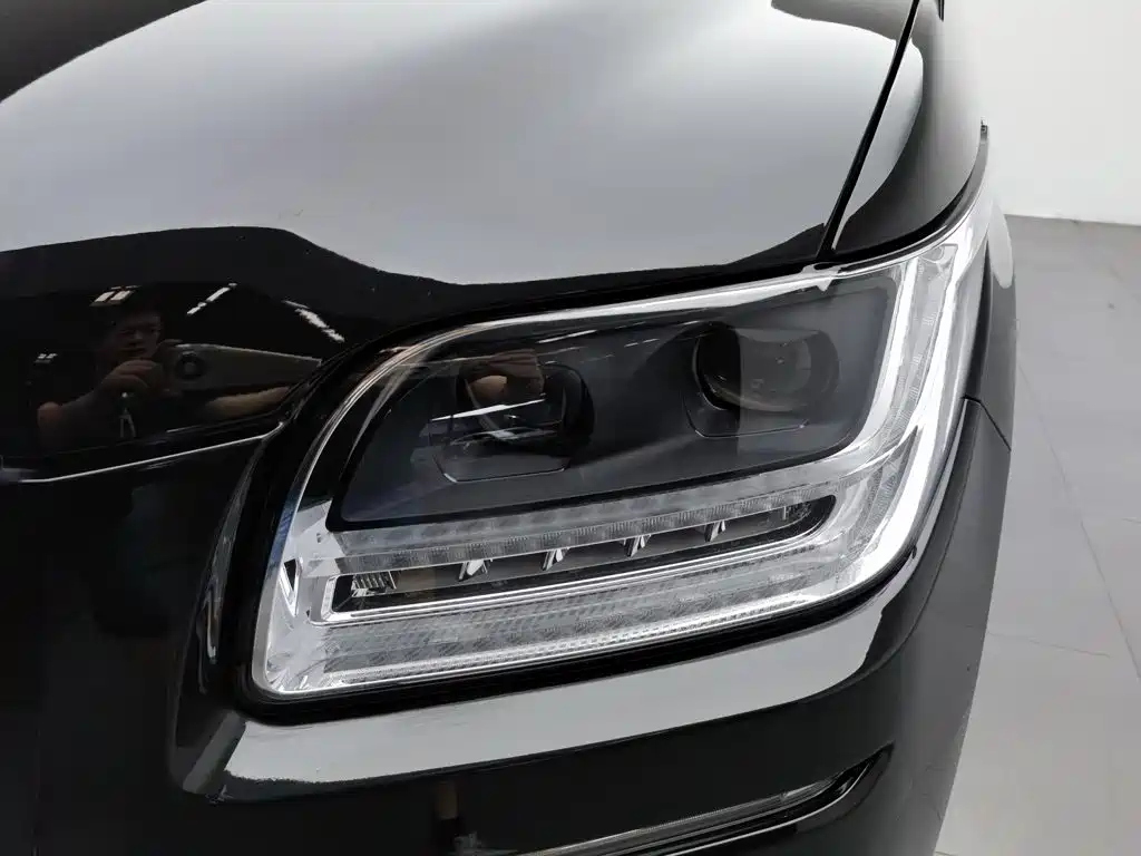 Lincoln Navigator — миниатюра 7