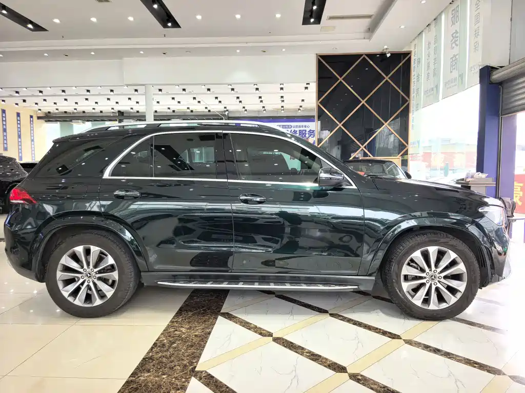 Mercedes-Benz GLE (Import) — миниатюра 17