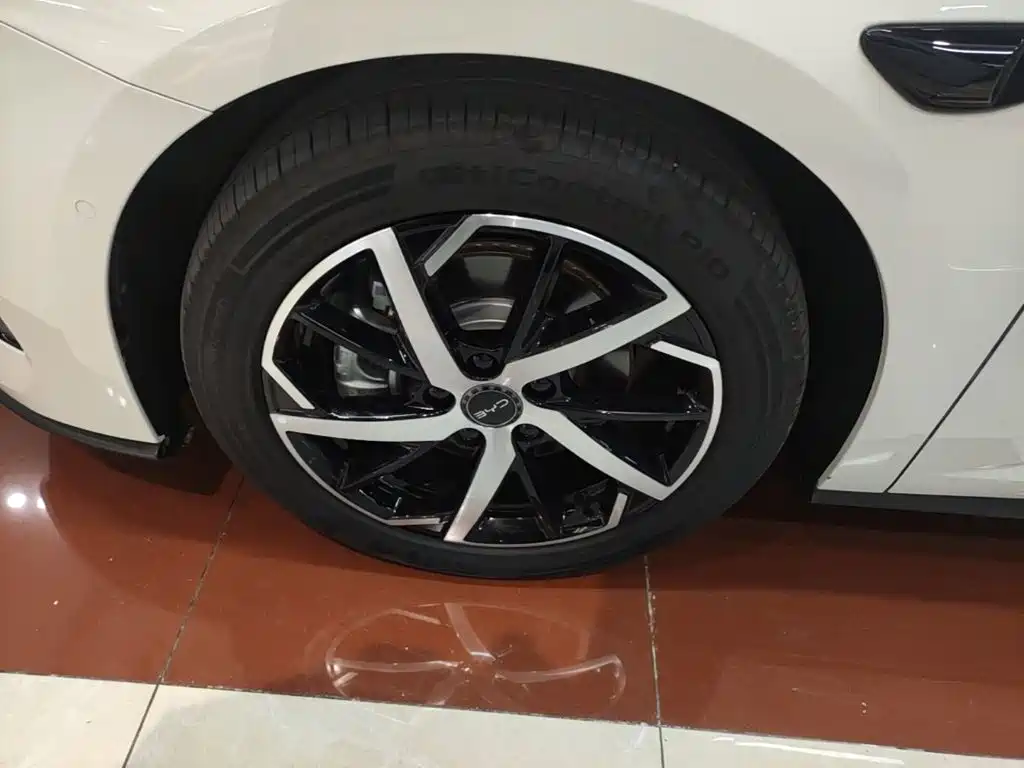 BYD Seal 07 DM-i — миниатюра 23