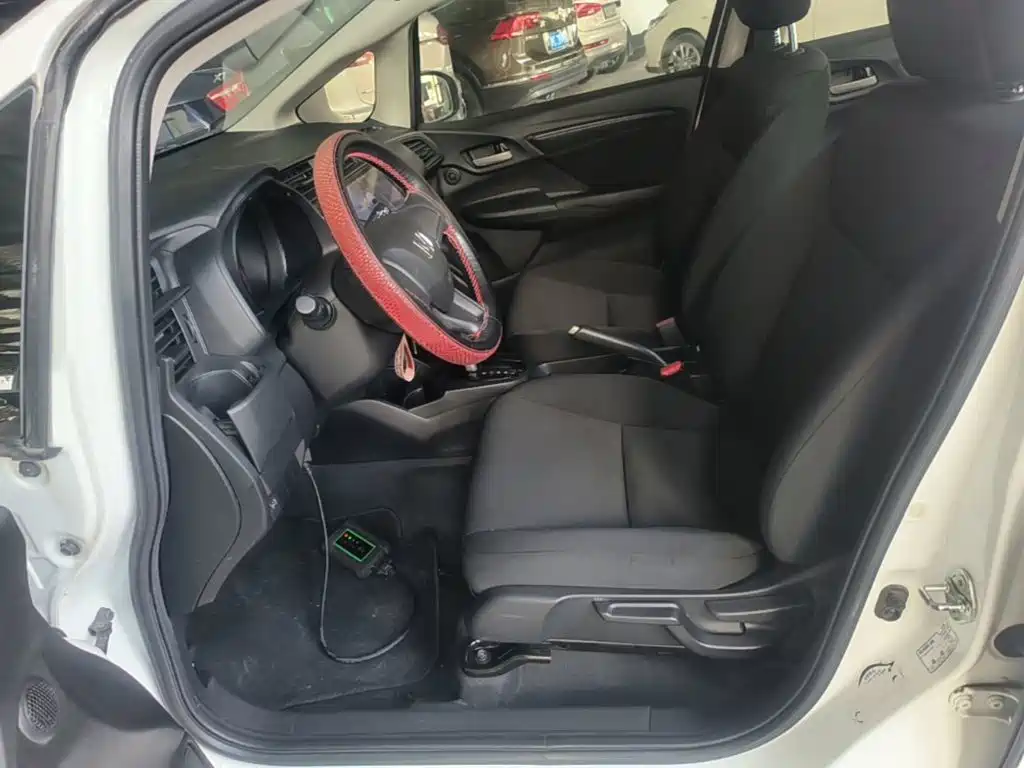 Honda Fit — миниатюра 15