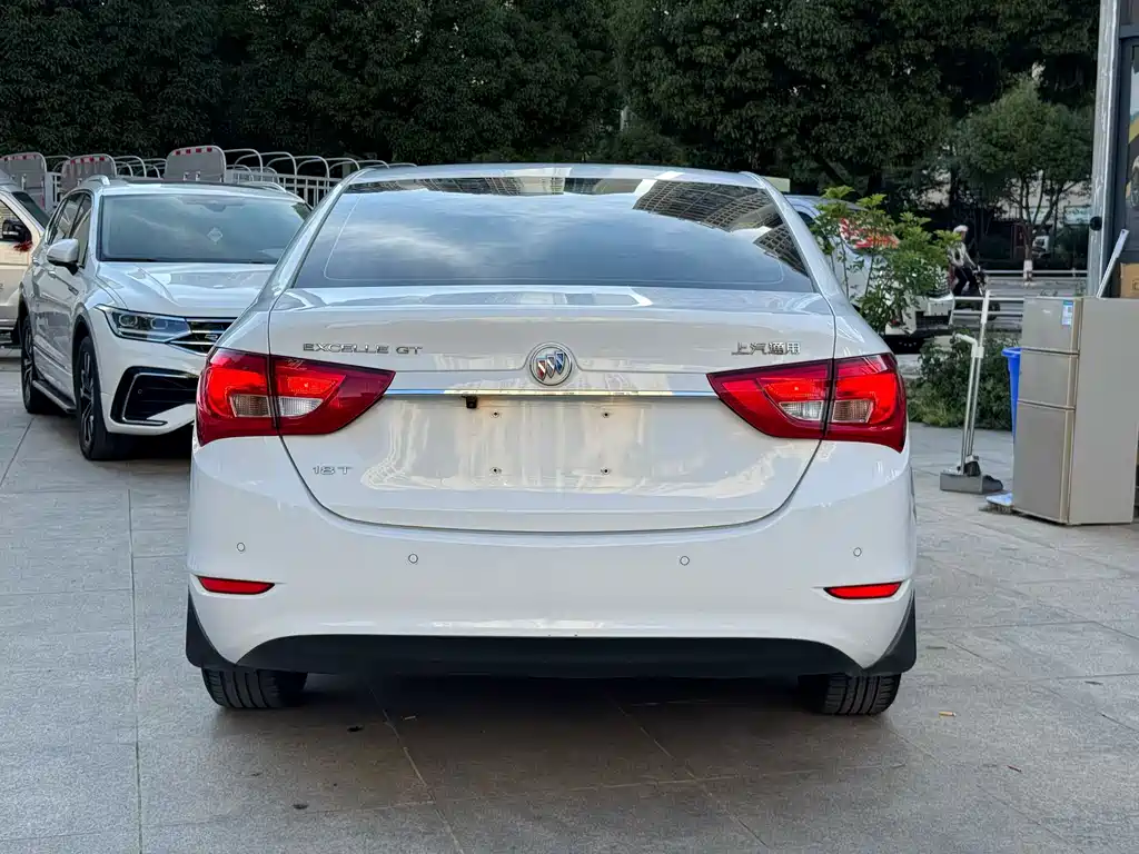 Buick Excelle — миниатюра 5
