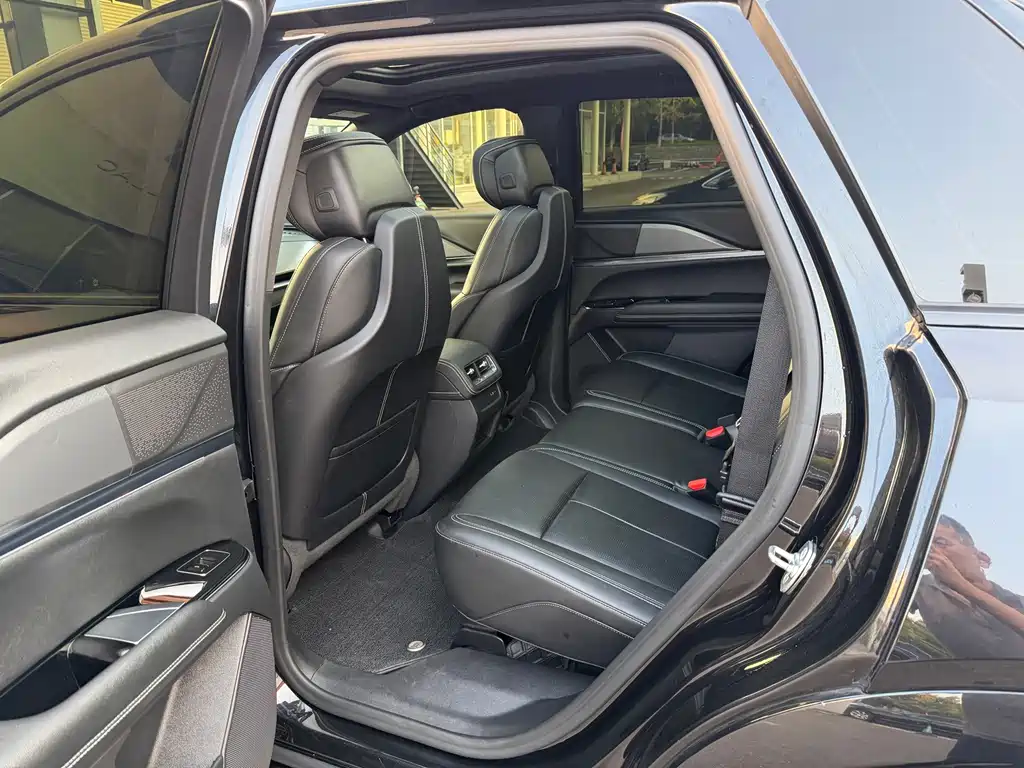 Cadillac XT5 — миниатюра 11