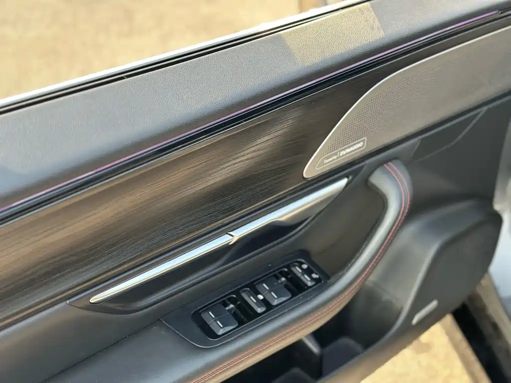 XPeng P7 — миниатюра 10