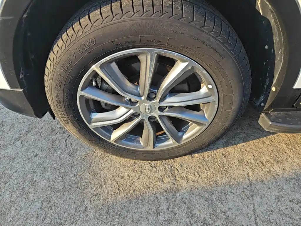 Geely Boyue — миниатюра 23