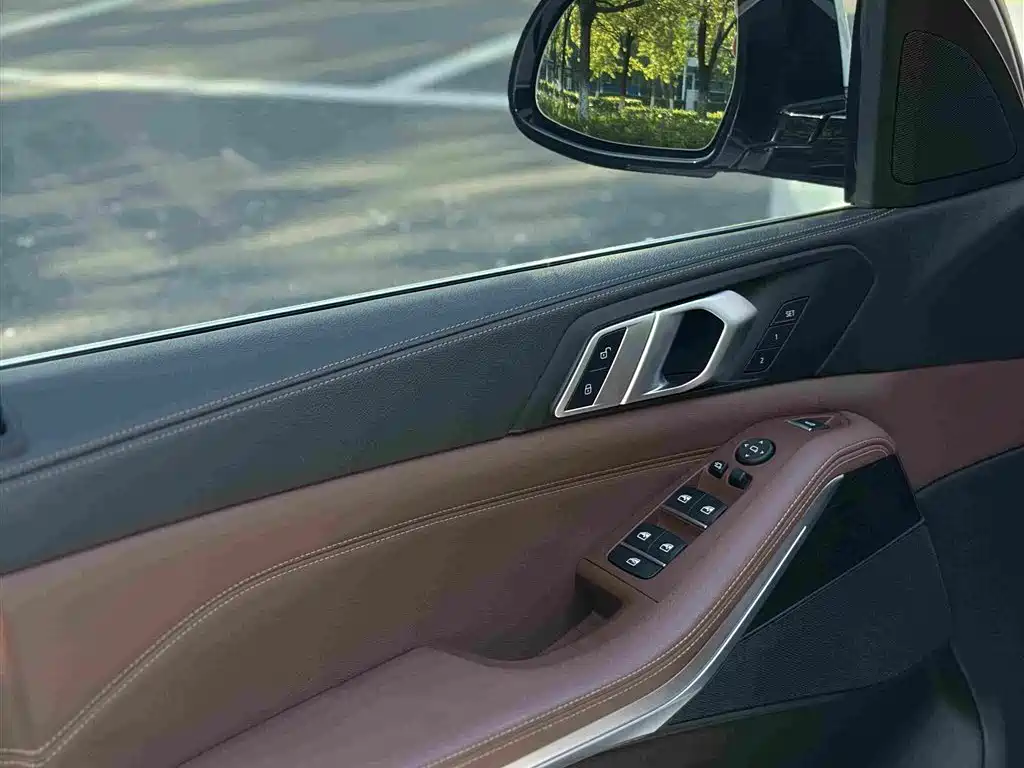 BMW X5 (Import) — миниатюра 13