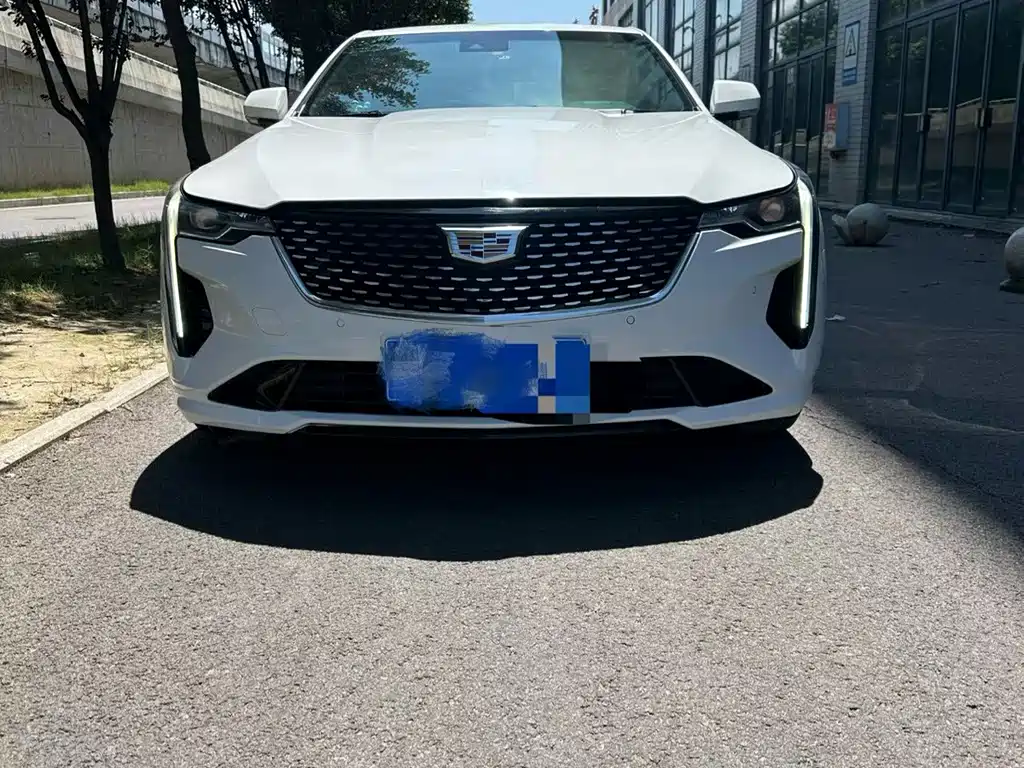 Cadillac CT4 — миниатюра 2