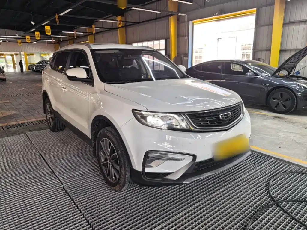 Geely Boyue — миниатюра 4