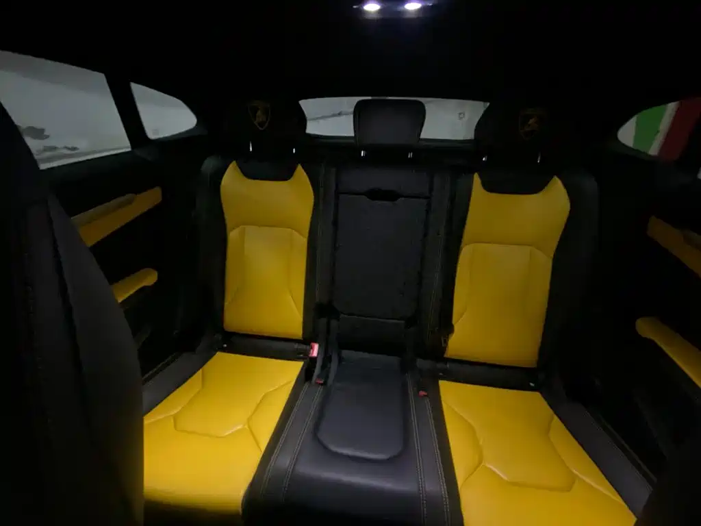 Lamborghini Urus — миниатюра 9