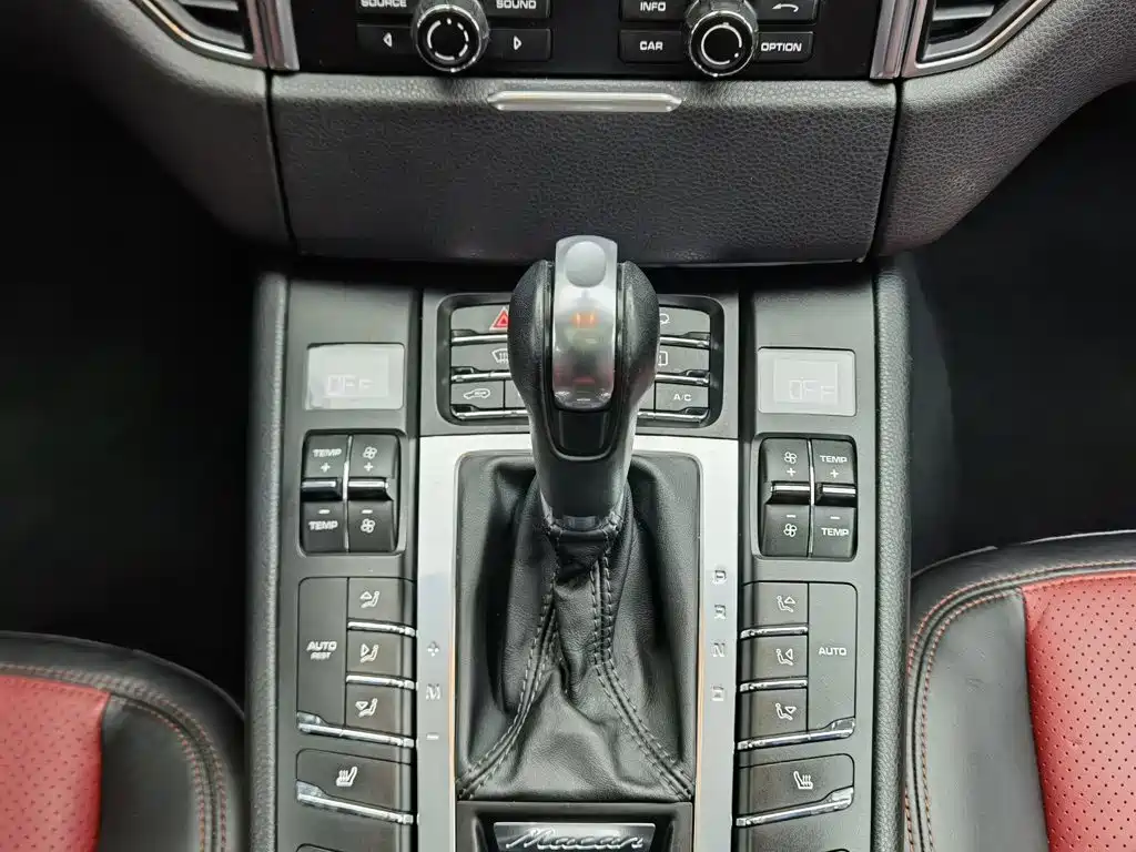 Porsche Macan — миниатюра 13