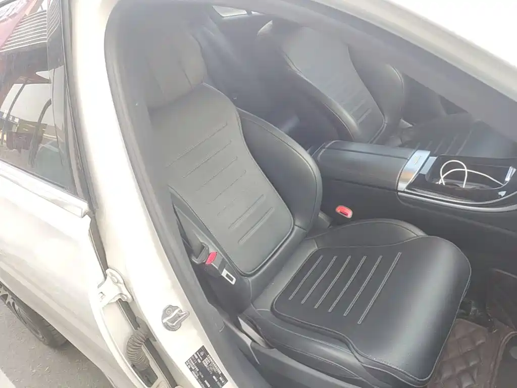 Mercedes-Benz C-Class — миниатюра 25