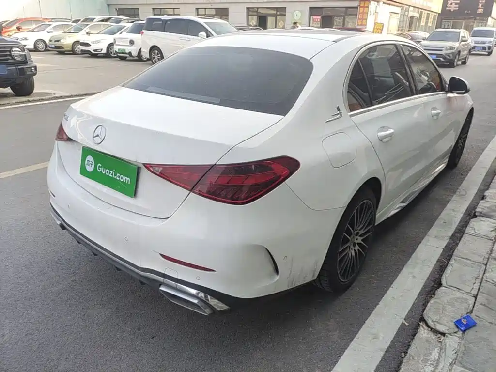 Mercedes-Benz C-Class — миниатюра 7